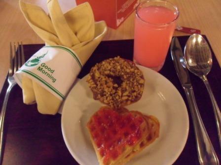 Breakfast Kusuma Hotel