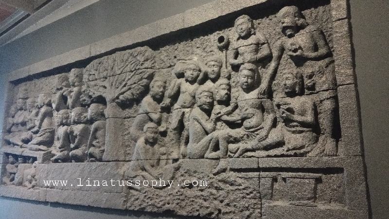 Cerita atsiri dalam relief Borobudur